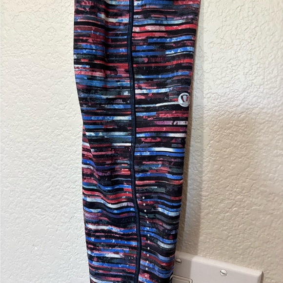Lululemon Fast and Free Tight Nulux, Hinshu Alpine White Multi. Size 6 - Picture 6 of 16